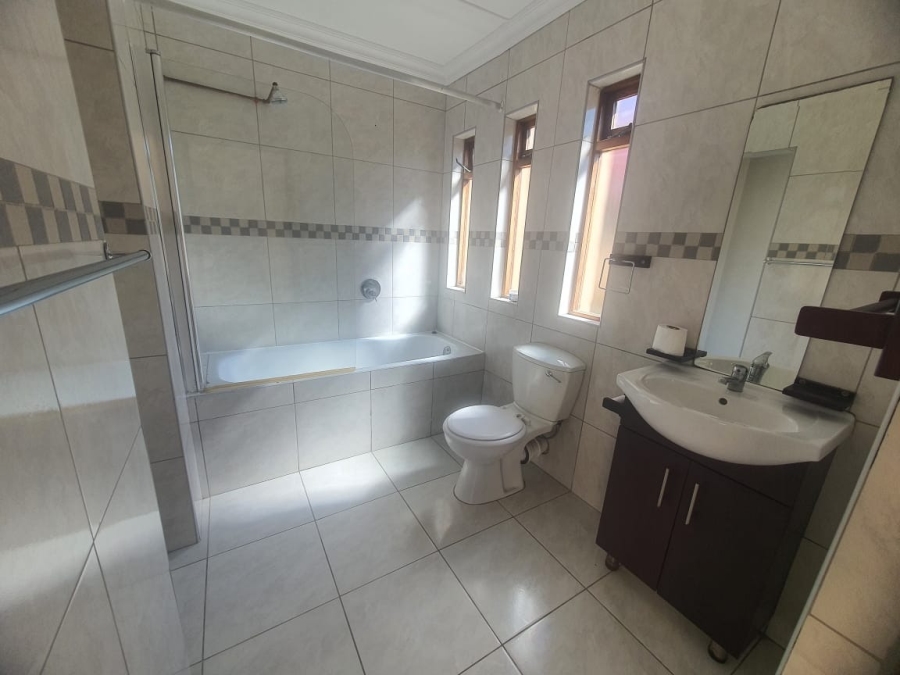 2 Bedroom Property for Sale in Gonubie Eastern Cape